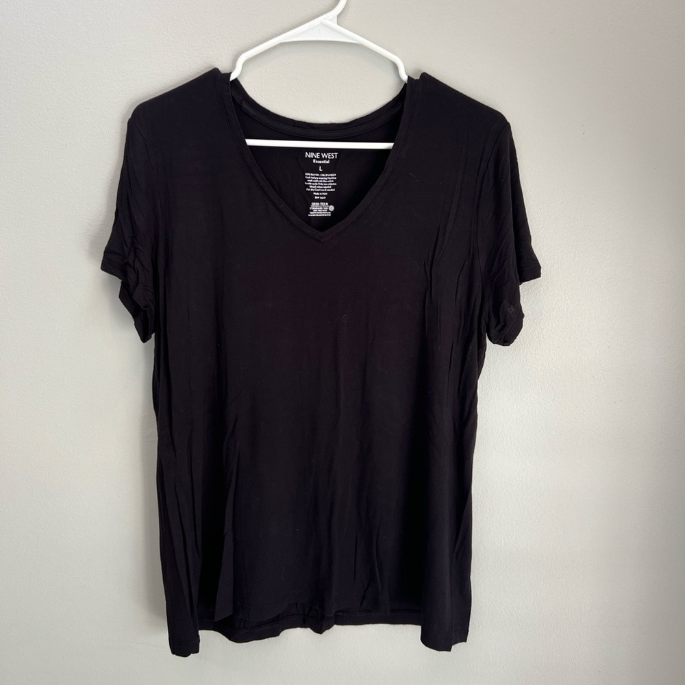 Nine West V-Neck Black Fitted Tee